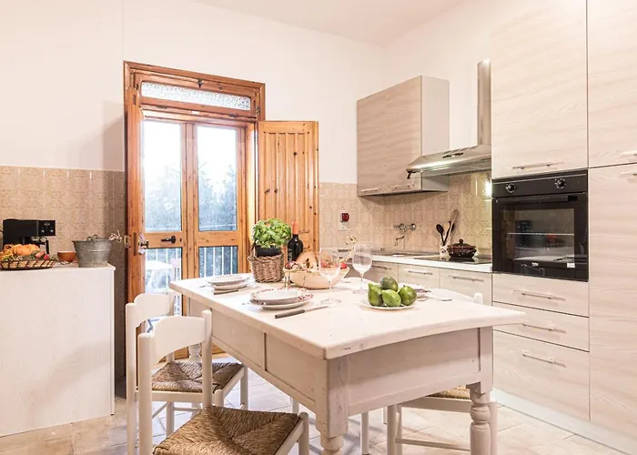 Italo - Wine Tasting - Parking Car *