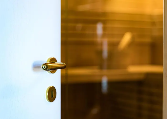 Vila Italo - Wine Tasting - Parking Car