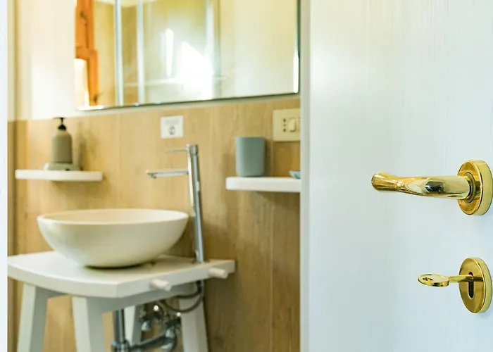 Italo - Wine Tasting - Parking Car