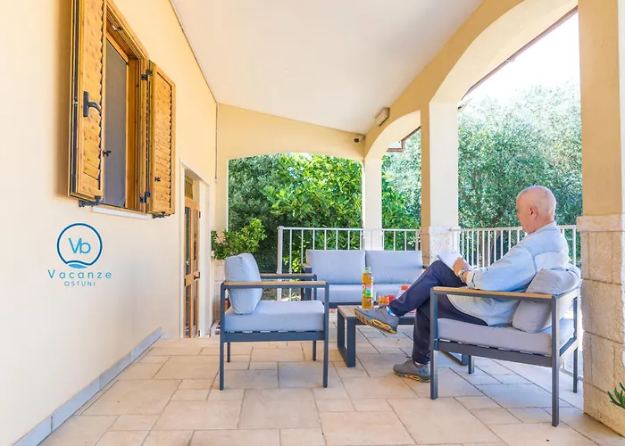 Italo - Wine Tasting - Parking Car Ostuni