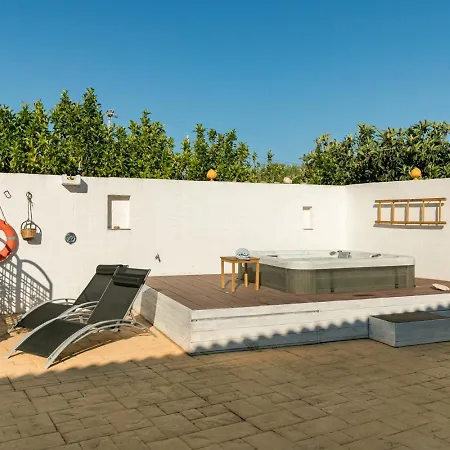 Italo & Parking オストゥーニ